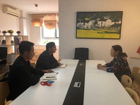 钟秀萍校长与马校长会面.jpg