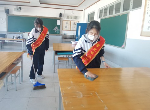 3学雷锋.jpg