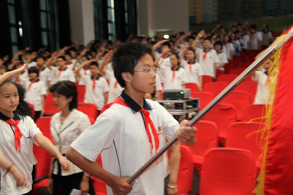 初一年级少先队大队建队仪式m.jpg
